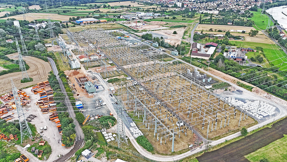 380 kV-Anlage, aktuell: Bau des Trafo DK T411, Betriebsgebäude, Ausbau C16 inkl. Streuerzellen